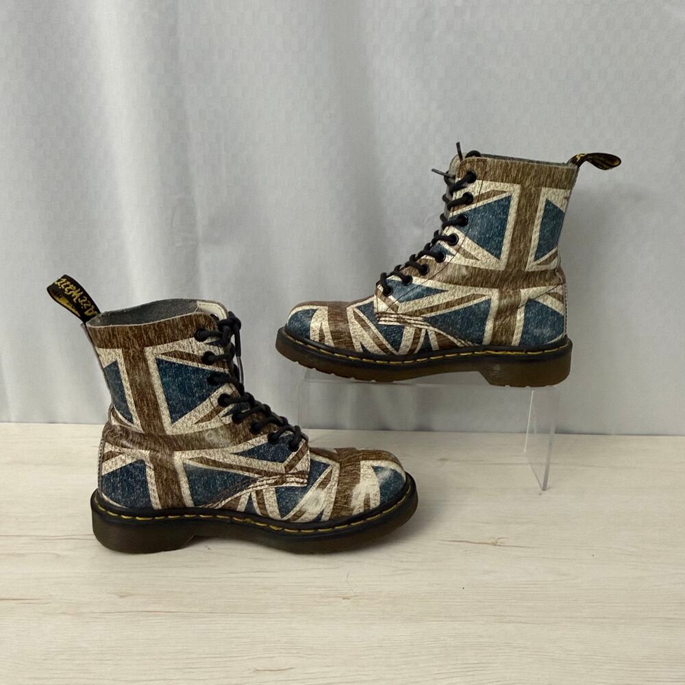 Dr. Martens Pascal Virginia Union Jack Boots Womens Size 6 US - Picture 12 of 14